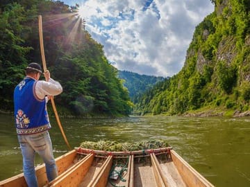 From Krakow: Traditional Dunajec River Rafting with Palenica Mountain Chairlift