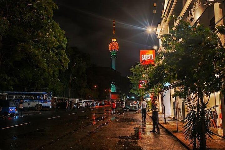 Explore Colombo Heritage and Cultural Temples Tour by Tuk Tuk