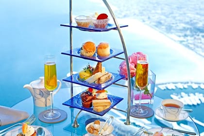 Inside Burj Al Arab tour with Gold Cappuccino Tickets