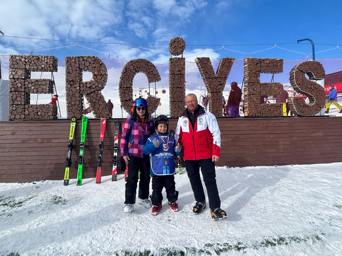 Embrace Winter’s Magic: A 14-Day “WHITE ROUTE” Through Istanbul, Cappadocia & Erciyes Ski Resort