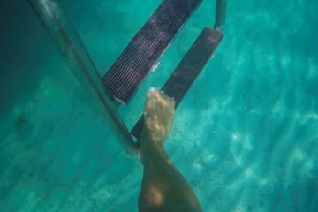 Blue Lagoon Boat Tour with Bus Transfer in Paphos, Cyprus