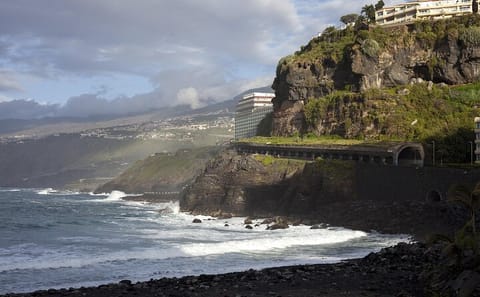 Discover Puerto de la Cruz: Old Town Landmarks Walking Tour