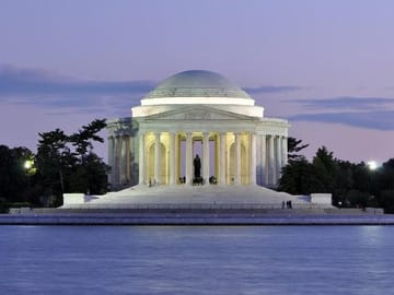 4-Day Niagara Falls, Washington DC, Philadelphia & Amish Country
