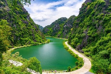 Ninh Binh 2 days 1 night in Homestay: Hoa Lu-Tam Coc- Bai Dinh-Trang An