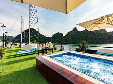 Halong Bay Luxury Day Cruise with Buffet Lunch & Sunset Party