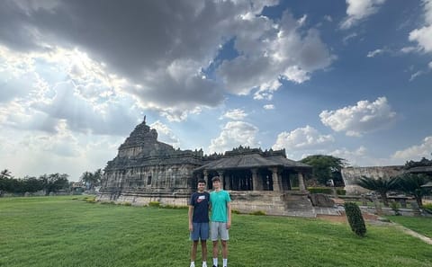 Cultural and Nature Tour from Hubli to Hampi and Badami