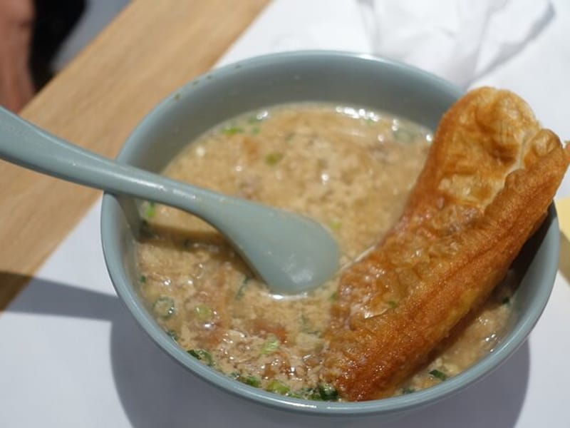 Suzhou: Brunch Walking Tour with Pingjiang Road Local Discovery