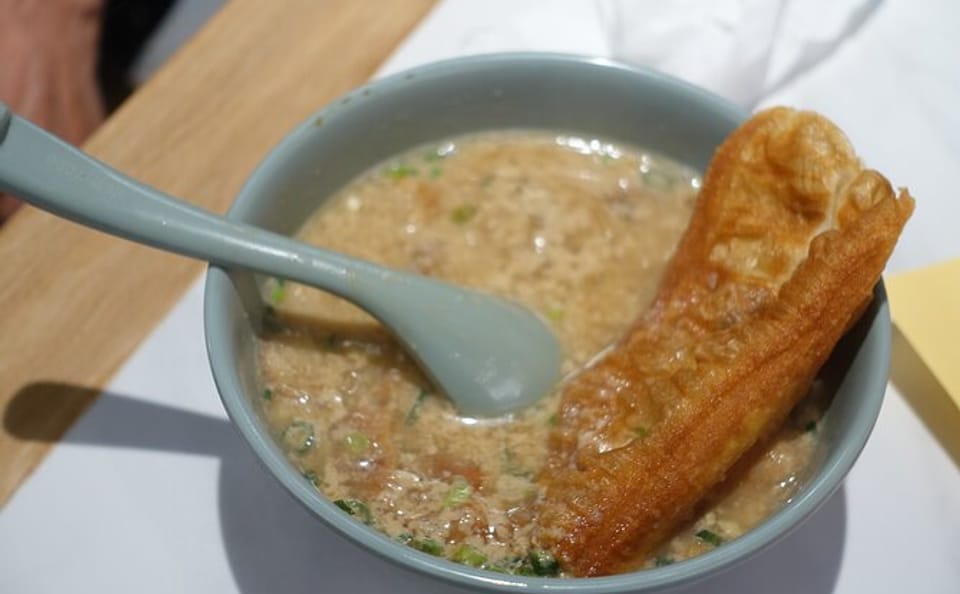 Brunch Walking Tour along Suzhou's Historic Pingjiang Road