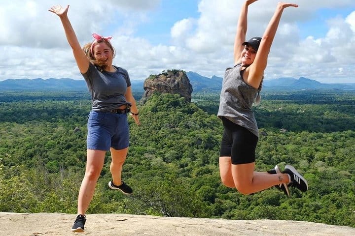 4 Days Tour to Kandy, Sigiriya & Nuwara Eliya