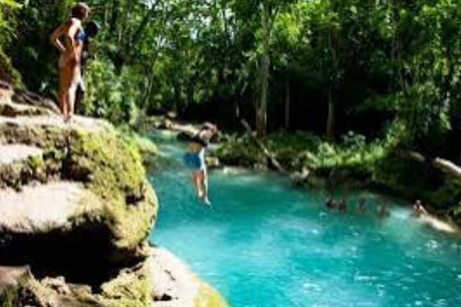 Dunn's River Falls and Blue Hole Falls Combo Day-Trip photo 5