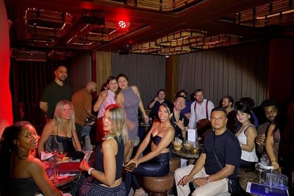 Bangkok: Premium Guided Nightlife Tour & VIP Club Crawl