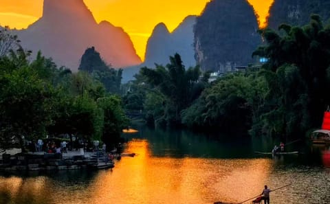 Yangshuo Scenic Afternoon Tour with Sunset Views and Pickup