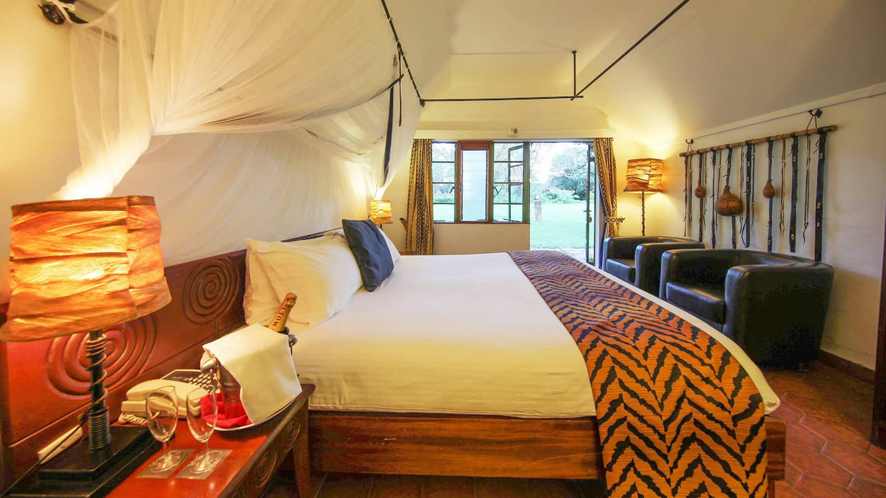 5 Days Wildebeest Migration Flying Safari  5