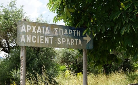 Private 2-Day Tour of Ancient Sites in Athens and Corinth