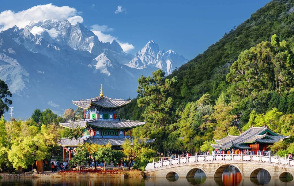 8-Day Yunnan Sightseeing Tour: Kunming, Dali, Lijiang, Shangri-La