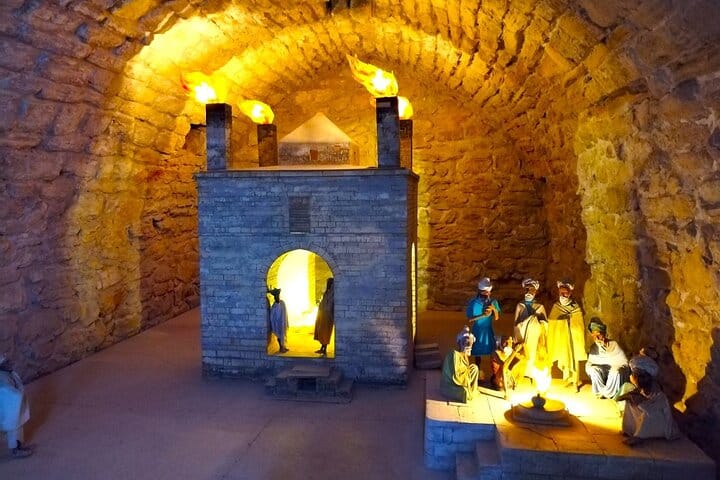 Fire temple-Ateshgah-FIre worshippers legacy tour-FIre tour_absheron tour_VLA Travel_hindu temple baku