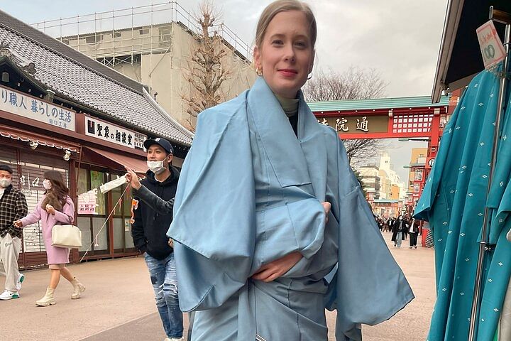 Asakusa 2 Hours Sweets and Kimono Shopping Tour