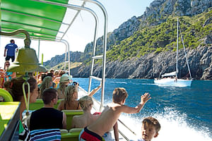 Mallorca: 3-Hour Caves and Coastline Boat Trip