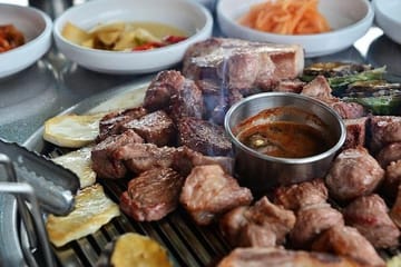 Small Group : Busan Highlight Tour with Heaedong Yonggungsa and Gamcheon Village