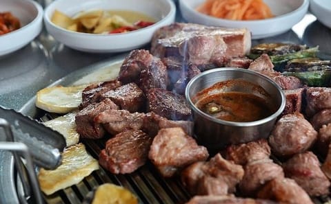 Busan Highlight Tour: Haedong Yonggungsa and Gamcheon Village