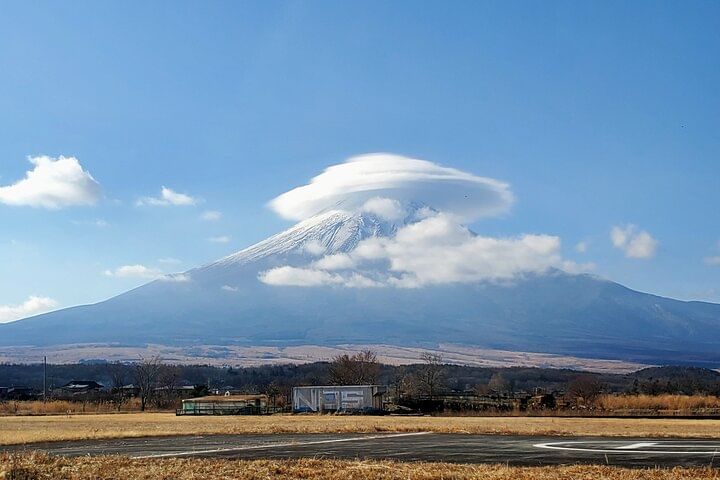 Mt. Fuji & Hakone English Guide Private Tour for 9 people