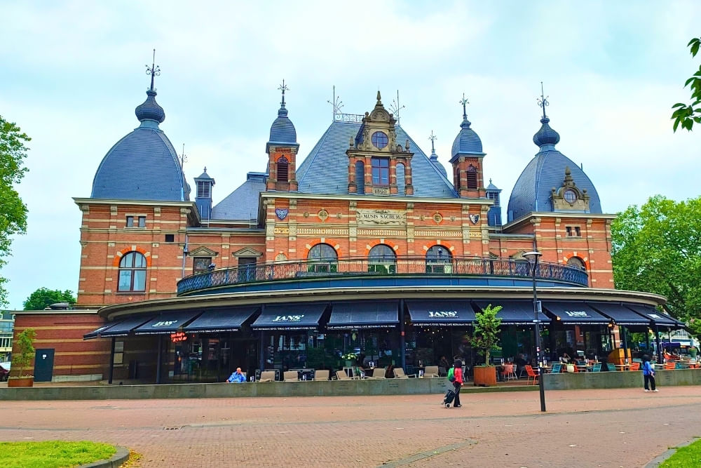 Perspective of Musis Arnhem along the route of the scavenger hunt City Detective.