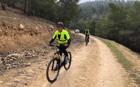 Bicycle Tour of Amman: Explore the City on Two Wheels