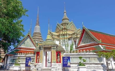 Bangkok City Tour with Long Tail Boat Ride to Wat Arun