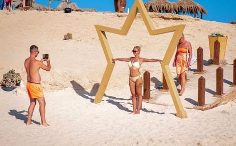 Snorkeling Cruise to Paradise Island from Hurghada with Lunch