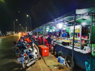 Explore Evening Local Culture Food Tour (100% Locals Tasting)
