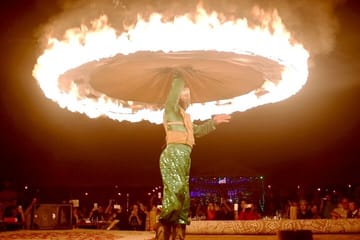 6 hours Premium Desert Safari in Dubai Red Dunes