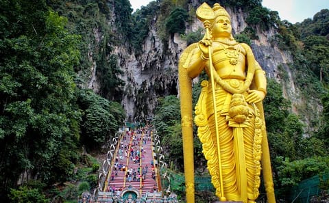 Private Kuala Lumpur City and Batu Caves Half-Day Tour