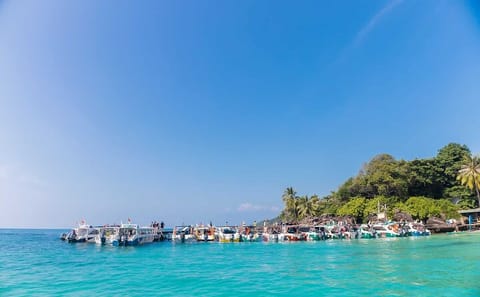 Private Canoe Tour Phu Quoc Four Islands and Cable Car