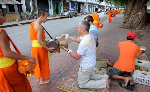 Morning Almsgiving and Market Tour in Luang Prabang