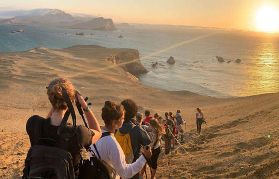 Par-02 : Ballestas Islands & Paracas Reserve – Full Day Escape