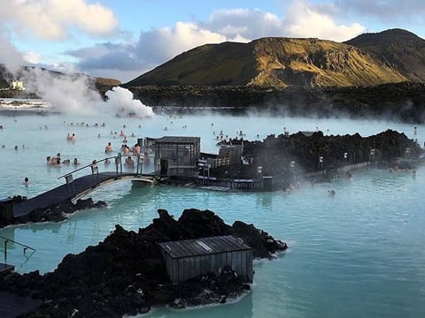 Blue Lagoon Geothermal Spa Experience in Iceland, photo 3