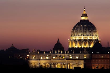 Private Walking Tour of St. Peter's Basilica and Papal Tombs