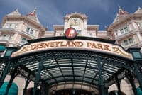 Paris Two way Private return Transfers to Disneyland  7