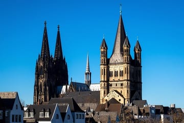 Cologne Heritage Walk: Explore the Cathedral and Historic Sites