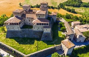 Parmigiano, Parma Ham and Torrechiara Castle Tour from Parma 