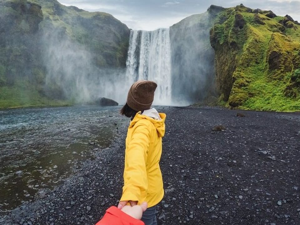 South Coast Tour - Black Sand Beach, Plane wreck, Skogafoss, Seljalandsfoss guided in Chinese冰岛南岸黑沙滩飞机残骸中文一日团 — Magic Iceland Travel