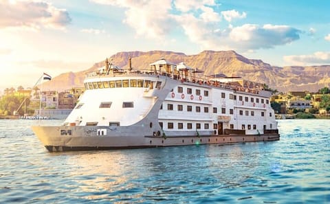 4-Day Nile Cruise from Aswan to Luxor with Abu Simbel Visit