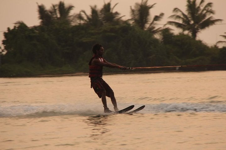 Water Skiing in Bentota 2