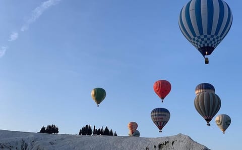 Hot Air Balloon Tour Over Pamukkale's Travertine Terraces