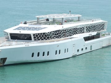 Dinner Cruise on Lotus Mega Yacht in Dubai Marina