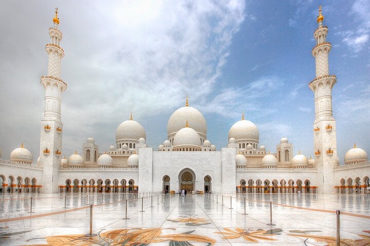 Experience Emirates Palace Hi-Tea and Visit Sheikh Zayed Mosque  5