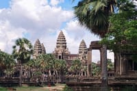 Private One Day Tour with Sunrise at Angkor Wat 3