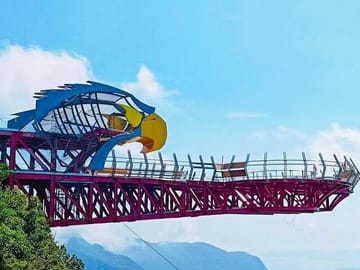 Eagle Nest Glass Sky Walk