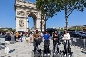 Paris Segway Tour with Ticket for Seine River Cruise