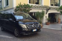 Small-Group Tour of the Amalfi Coast by Minivan with Light Lunch 6
